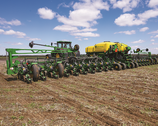 8RX 410 Four-Track Tractor, 1775 NT Planter